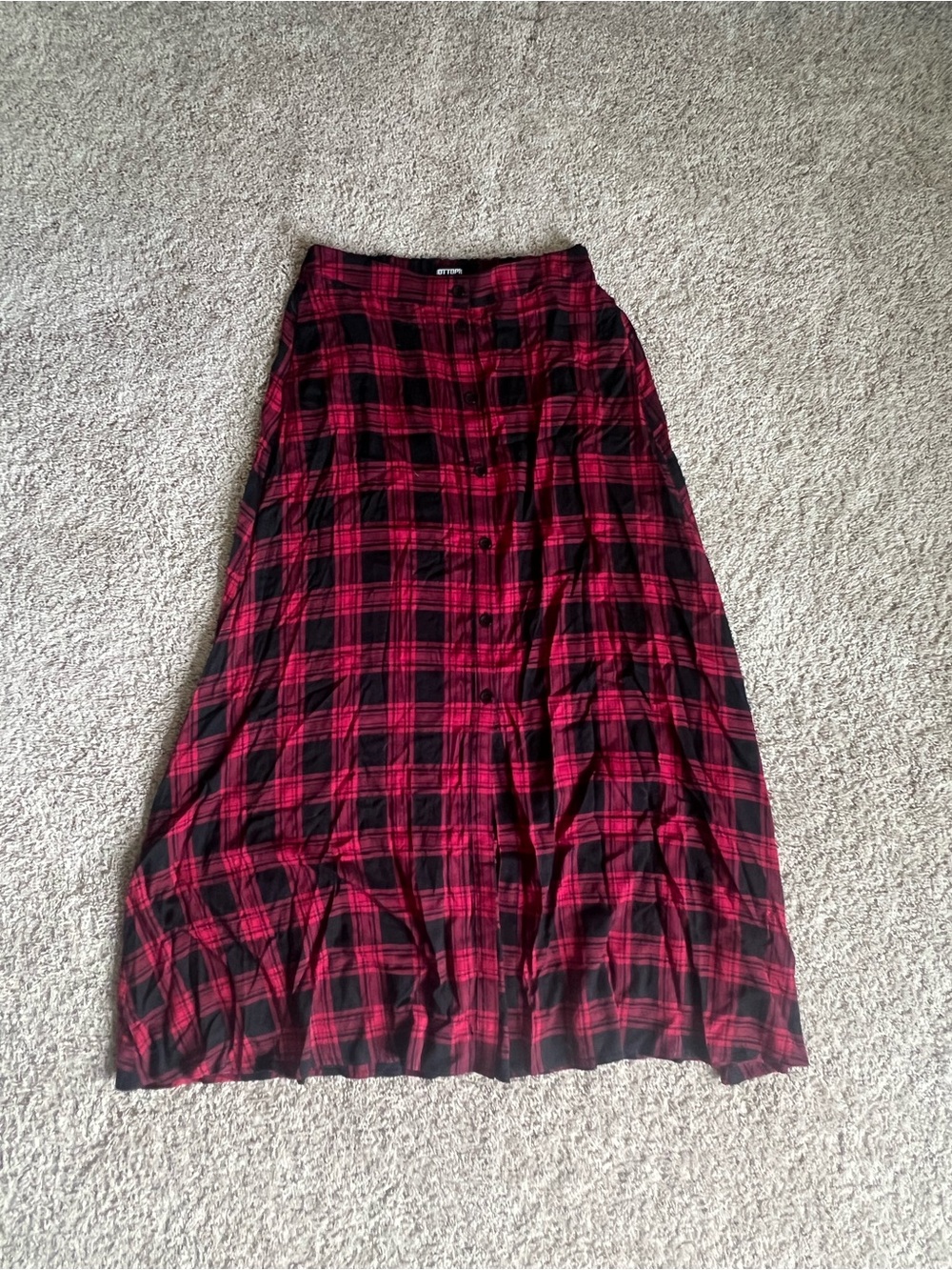 Hot Topic Red and Black Plaid Maxi Skirt